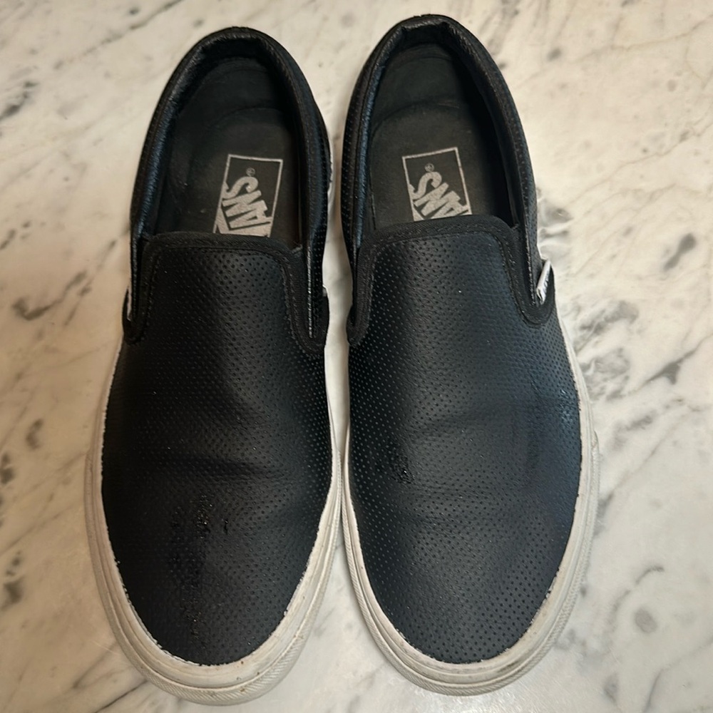 . Slightly worn, but in good condition. Small tear upfront left sole  shown
